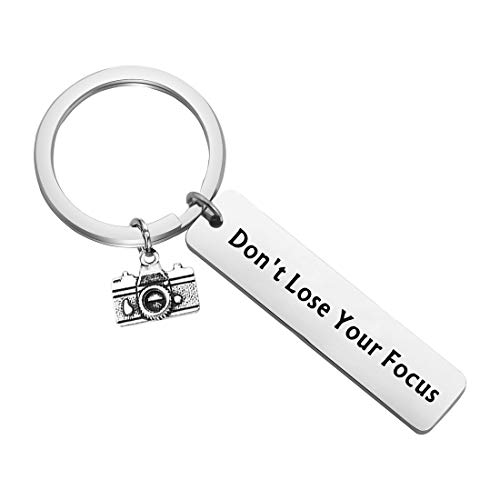 POTIY Fotografen-Geschenke Kamera-Liebhaber Schmuck "Don't Lose Your Focus Schlüsselanhänger Kamera-Anhänger Schlüsselanhänger für Fotografie-Liebhaber, Small, Metall von POTIY