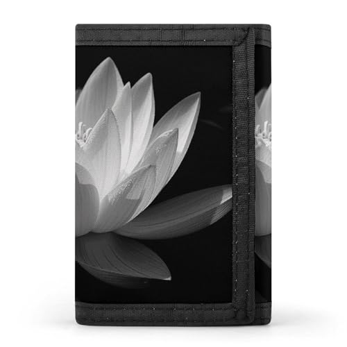 POTSCBVW Kompakte dreifach gefaltete Geldbörse mit Schlüsselanhänger, leicht und langlebig, für den Außenbereich, Stil, Einheitsgröße, klassisch, Schwarz und Weiß POTSCBVW Kompakte dreifach gefaltete Geldbörse mit Schlüsselanhänger, leicht und langlebig, für den Außenbereich, Stil, Einheitsgröße, klassisch, Schwarz und Weiß von POTSCBVW