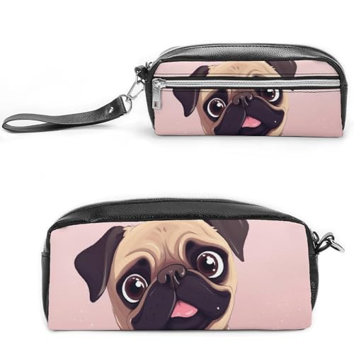 POTSCBVW Lustiges Federmäppchen mit Mops-Motiv, große Kapazität mit zwei Fächern, Reißverschluss, Leder, Federmäppchen, tragbare Reise-Kosmetiktasche für Damen und Herren POTSCBVW Lustiges Federmäppchen mit Mops-Motiv, große Kapazität mit zwei Fächern, Reißverschluss, Leder, Federmäppchen, tragbare Reise-Kosmetiktasche für Damen und Herren von POTSCBVW