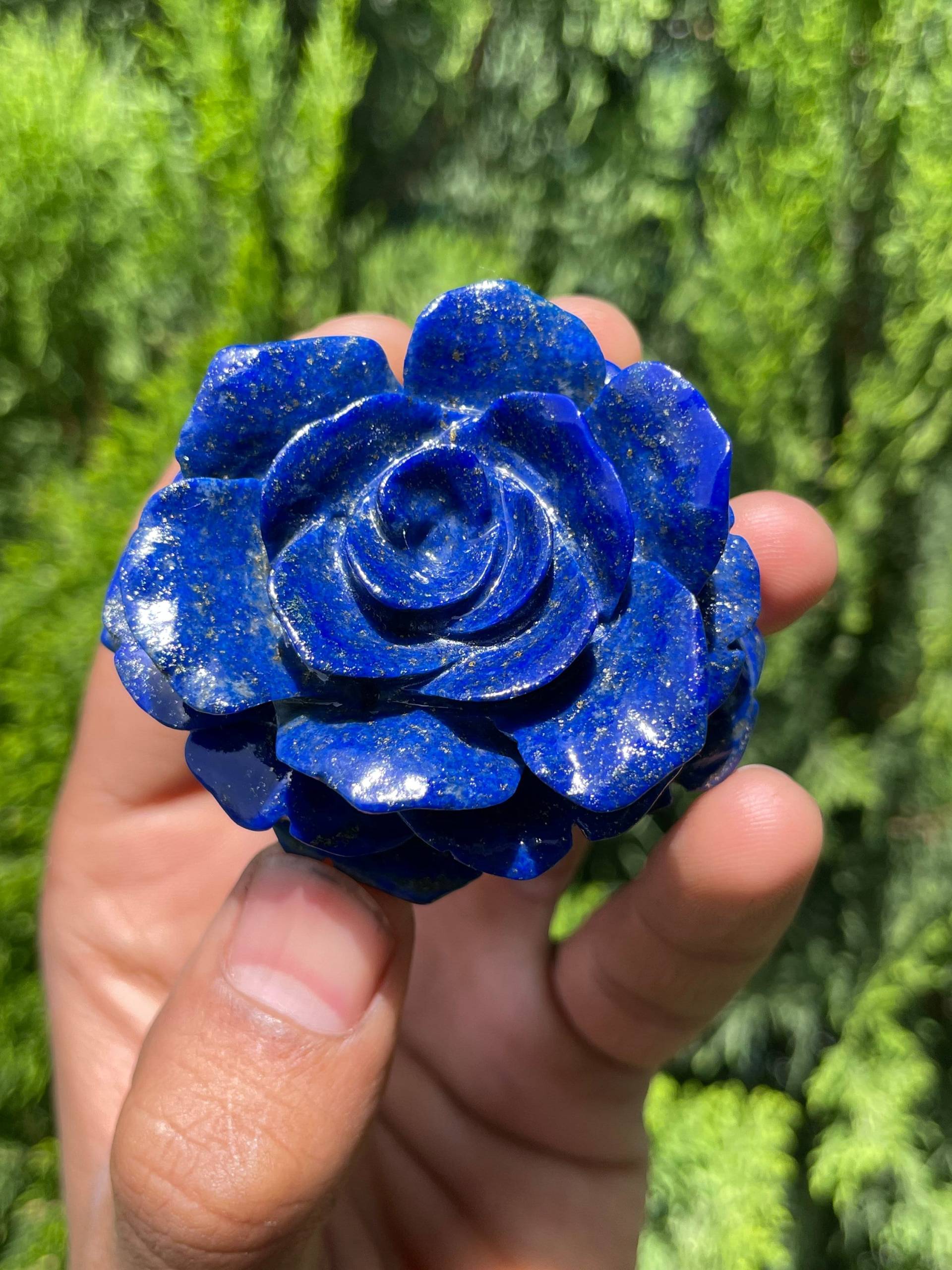 Natürliche Lapislazuli Blumenform Geschnitzten Edelstein, Carving, Geschnitzter Edelstein Für Schmuck Verwenden, Handgemachte Blume Natürliche Lapislazuli Blumenform Geschnitzten Edelstein, Carving, Geschnitzter Edelstein Für Schmuck Verwenden, Handgemachte Blume von PPGEMSANDHANDICEAFT