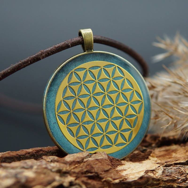 Amulett Mit Blume Des Lebens Symbol - Orgonit Geschenk Unisex Heilige Geometrie Prana Orgon Talisman Schmuck Vishuddha Chakra von PRANAYUNA