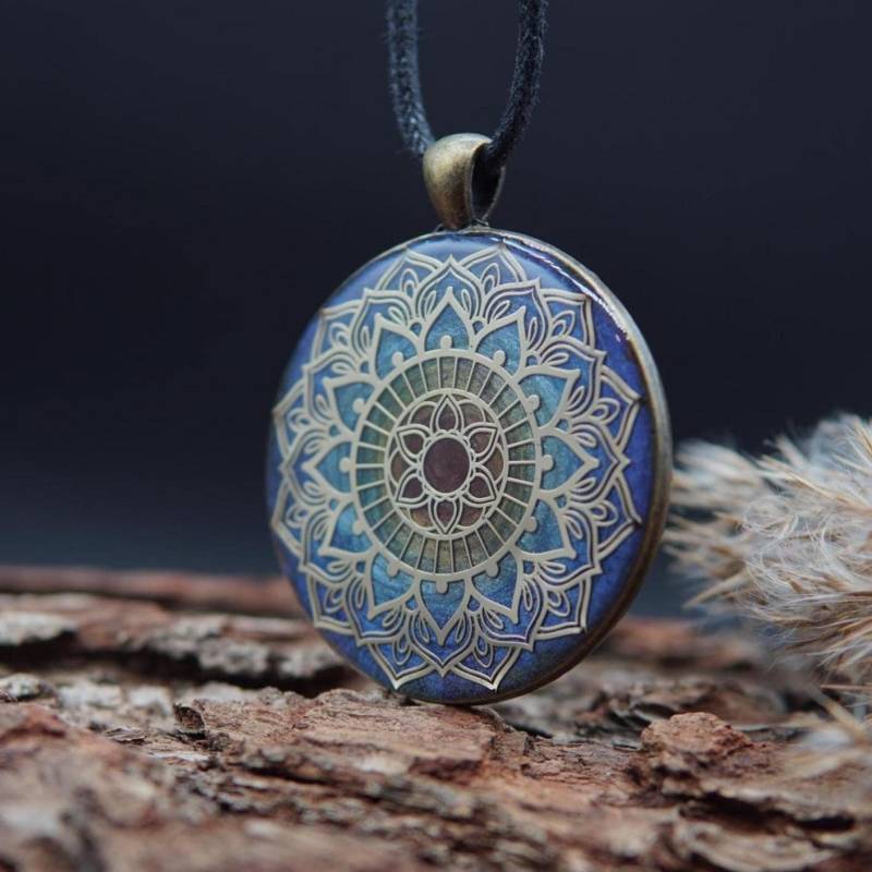 Orgonit Amulett Mit Chakra Mandala - Heilige Geometrie Talisman Schmuck Energieanhänger Für Schutz & Spiritualität Alle Chakren von PRANAYUNA