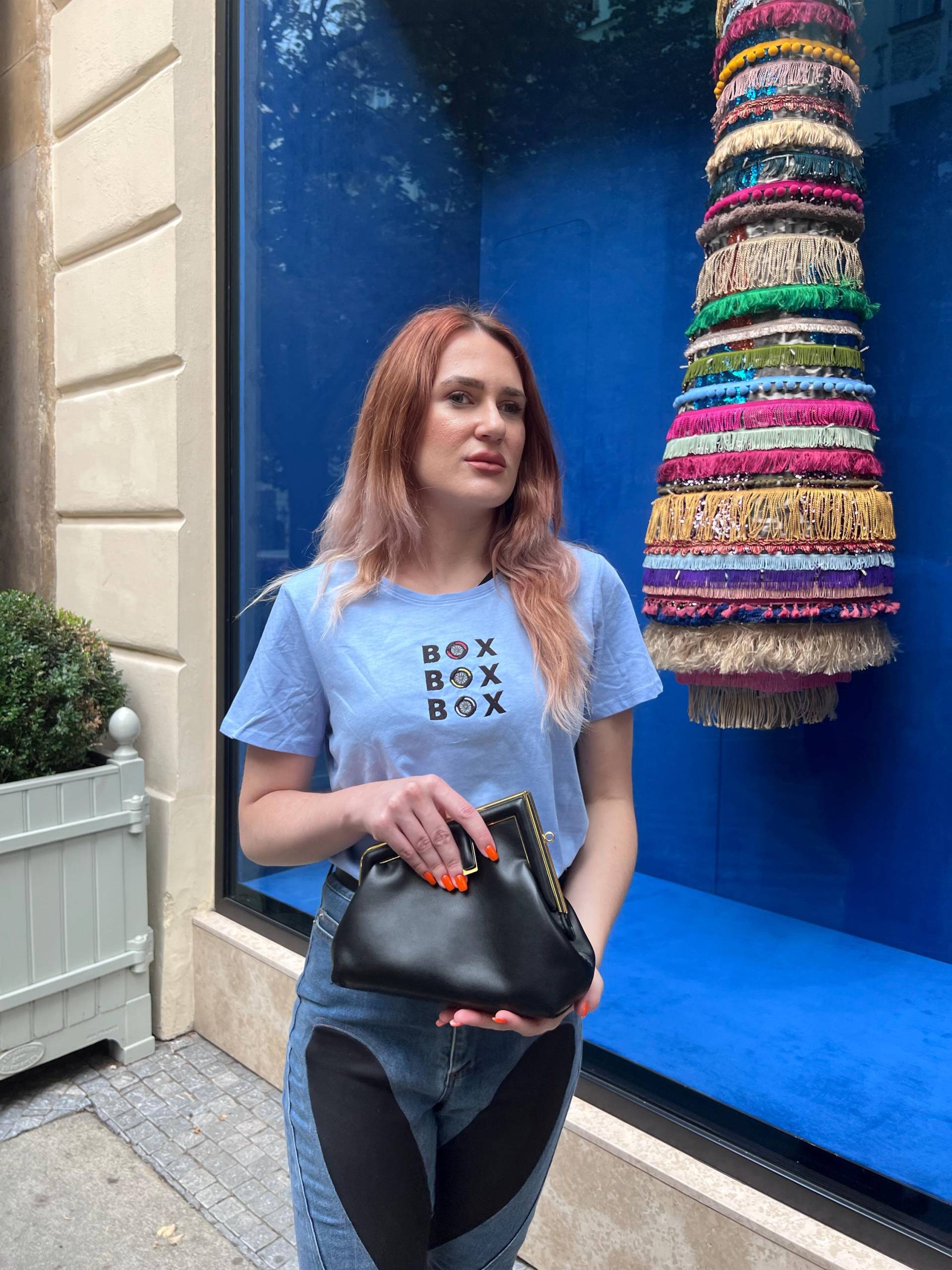 Box F1 Besticktes T-Shirt von PRGCLOSET