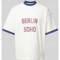 PROHIBITED T-Shirt mit Label-Print Modell 'SoHo' in Offwhite, Größe M von PROHIBITED