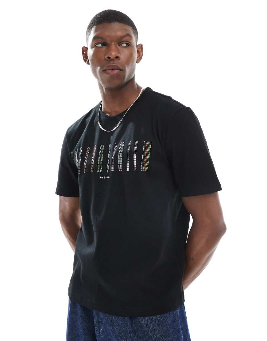 PS Paul Smith - Regular Fit T-Shirt in Schwarz mit buntem Logo PS Paul Smith - Regular Fit T-Shirt in Schwarz mit buntem Logo von PS Paul Smith