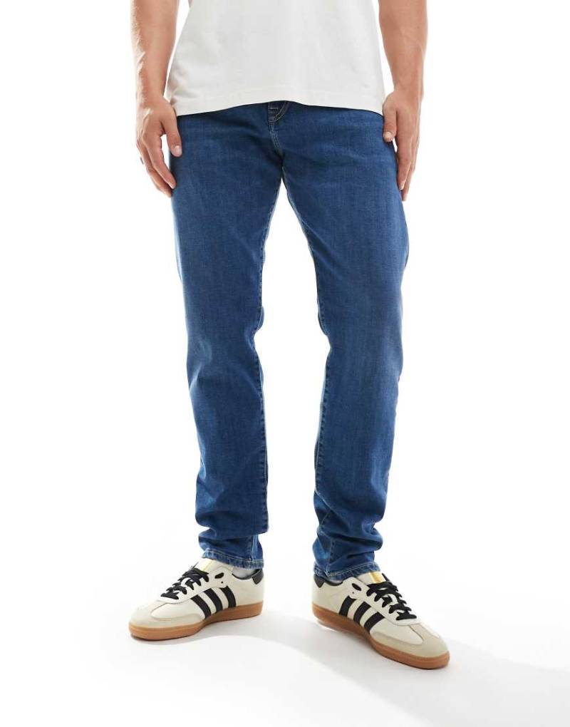 PS Paul Smith - Schmal zulaufende Jeans in mittelblauer Waschung von PS Paul Smith