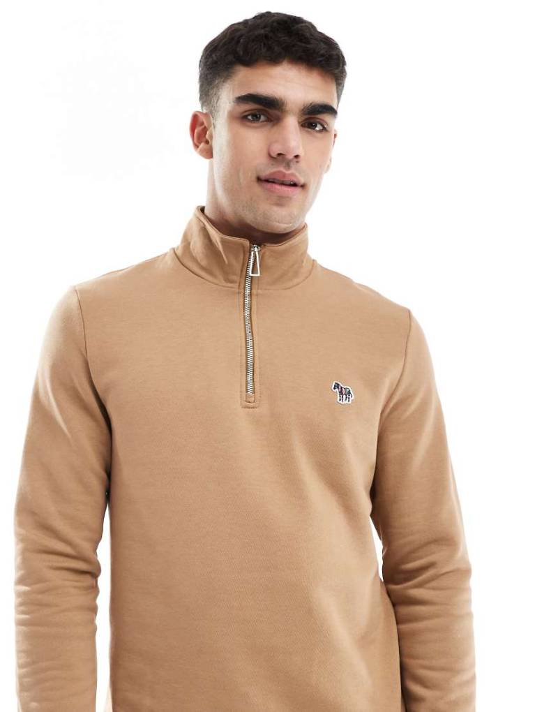 PS Paul Smith - Sweatshirt in Hellbraun mit Zebra-Markenlogo und halbem Reißverschluss von PS Paul Smith