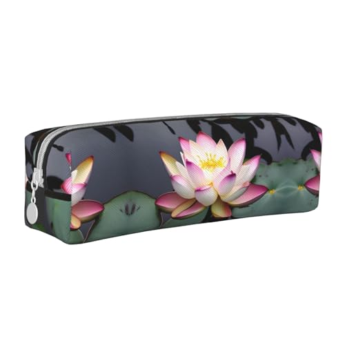 Federmäppchen mit Lotusblüte, weißes Leder, mit Reißverschluss, dreidimensionales Federmäppchen mit großem Fassungsvermögen, langlebig, praktisch, tragbar, Lotusblume, weiß, Einheitsgröße Federmäppchen mit Lotusblüte, weißes Leder, mit Reißverschluss, dreidimensionales Federmäppchen mit großem Fassungsvermögen, langlebig, praktisch, tragbar, Lotusblume, weiß, Einheitsgröße von PULaif