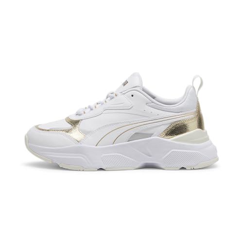 Puma Women Cassia Metallic Shine Sneakers, Puma White-Puma Gold-Puma Silver-Vapor Gray, 40.5 EU von PUMA