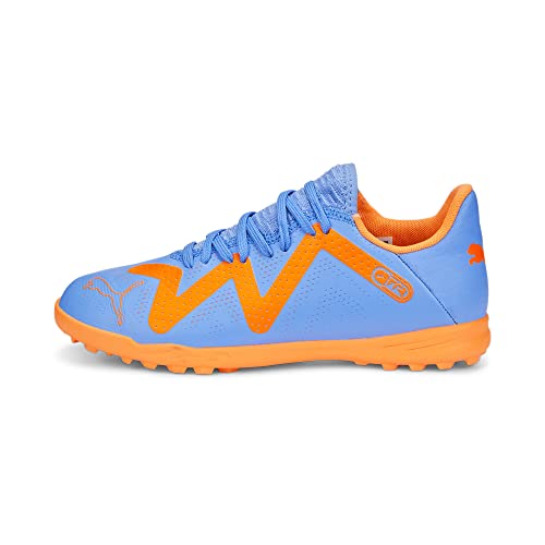 PUMA Unisex Kids' Sport Shoes FUTURE PLAY TT JR Soccer Shoes, BLUE GLIMMER-PUMA WHITE-ULTRA ORANGE, 30 von PUMA