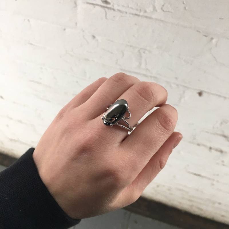 Vintage 1970Er Jahre Hämatit Cocktail Ring 18K Vergoldet Silber Schwarz Stein Antik Schmuck Für Frauen Vintage 1970Er Jahre Hämatit Cocktail Ring 18K Vergoldet Silber Schwarz Stein Antik Schmuck Für Frauen von PVDVintageJewelry