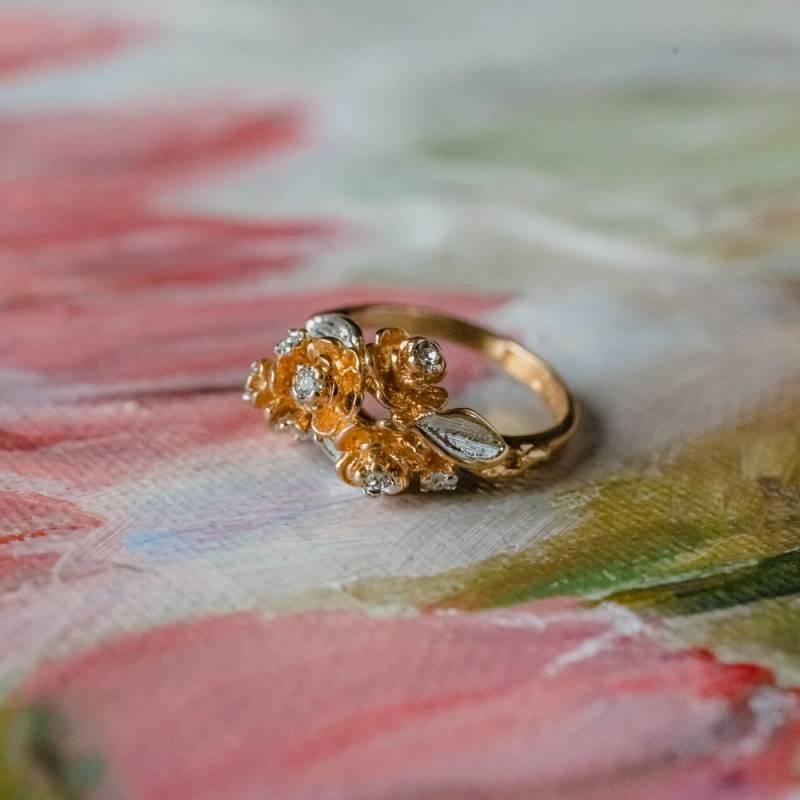 Vintage 1980S Blumen Ring 750Er Gold, Swarovski Kristalle, Größe R Vintage 1980S Blumen Ring 750Er Gold, Swarovski Kristalle, Größe R von PVDVintageJewelry