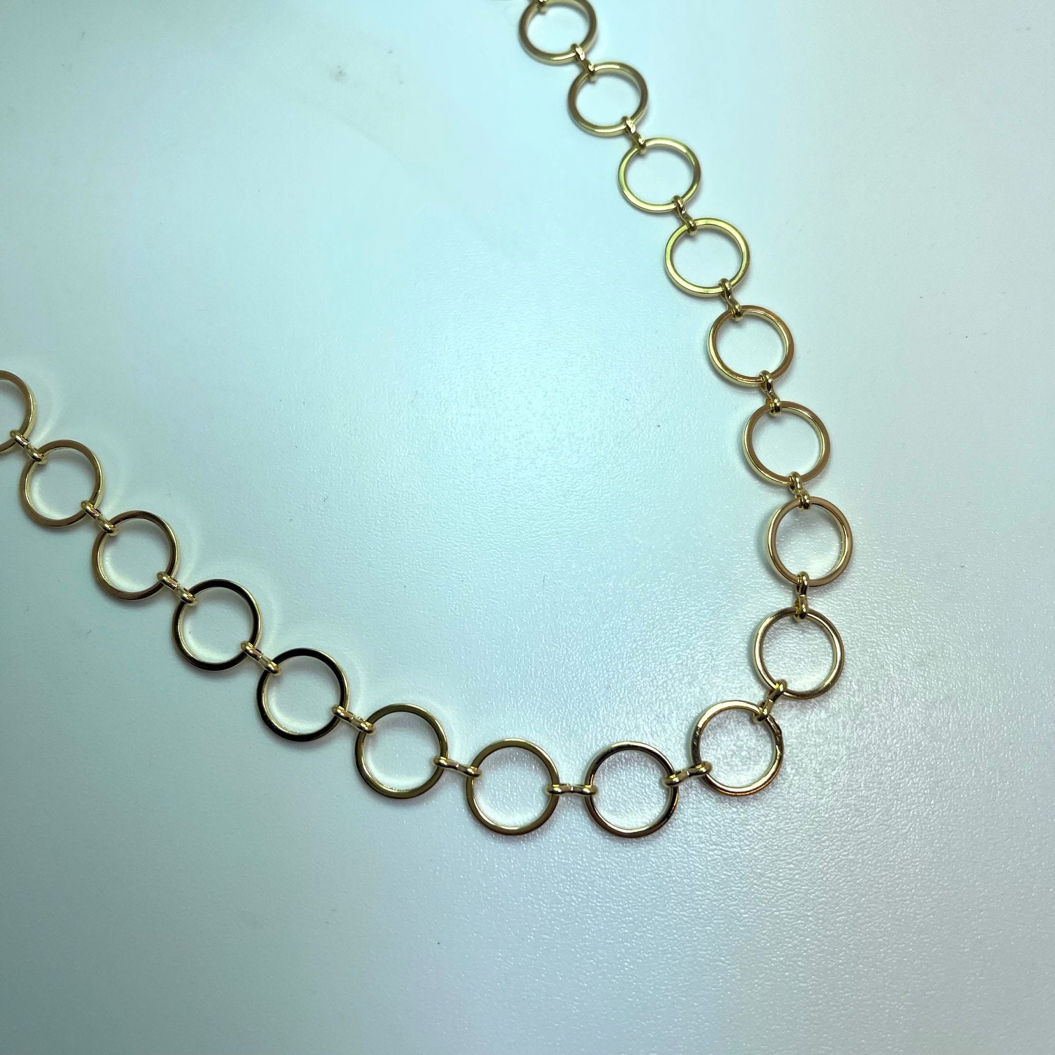 Vintage Designer Oscar De La Renta Verbunden 16 Zoll Lange Halskette Osn-115-G Vintage Designer Oscar De La Renta Verbunden 16 Zoll Lange Halskette Osn-115-G von PVDVintageJewelry