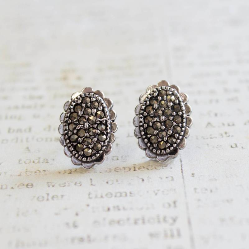 Vintage Markasiten Pave Ohrringe 18K Weißgold Galvanisiert Pfosten Vintage Markasiten Pave Ohrringe 18K Weißgold Galvanisiert Pfosten von PVDVintageJewelry