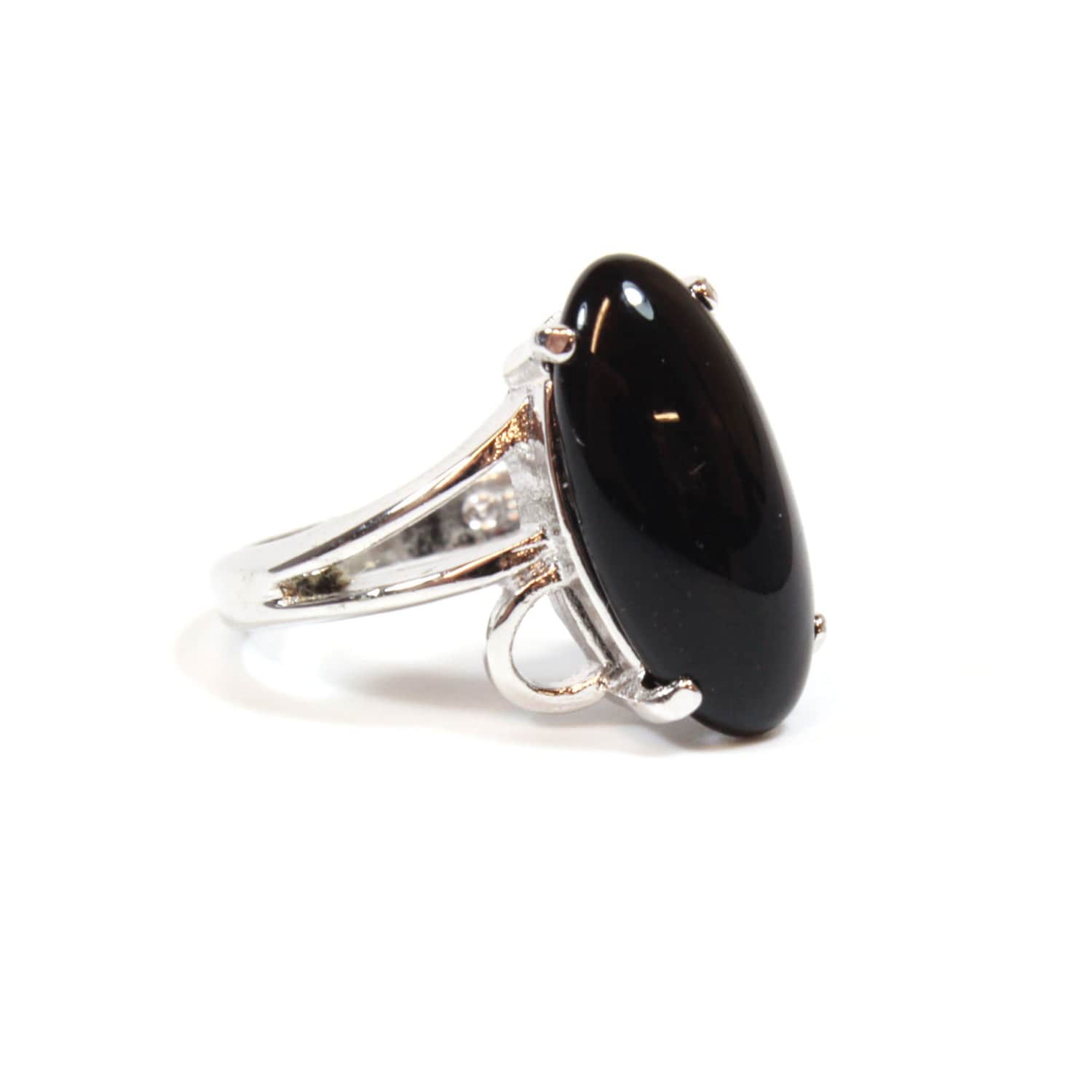 Vintage Onyx Cocktail Ring 18K Weissgold Vergoldet, Silber, Handgemacht Vintage Onyx Cocktail Ring 18K Weissgold Vergoldet, Silber, Handgemacht von PVDVintageJewelry