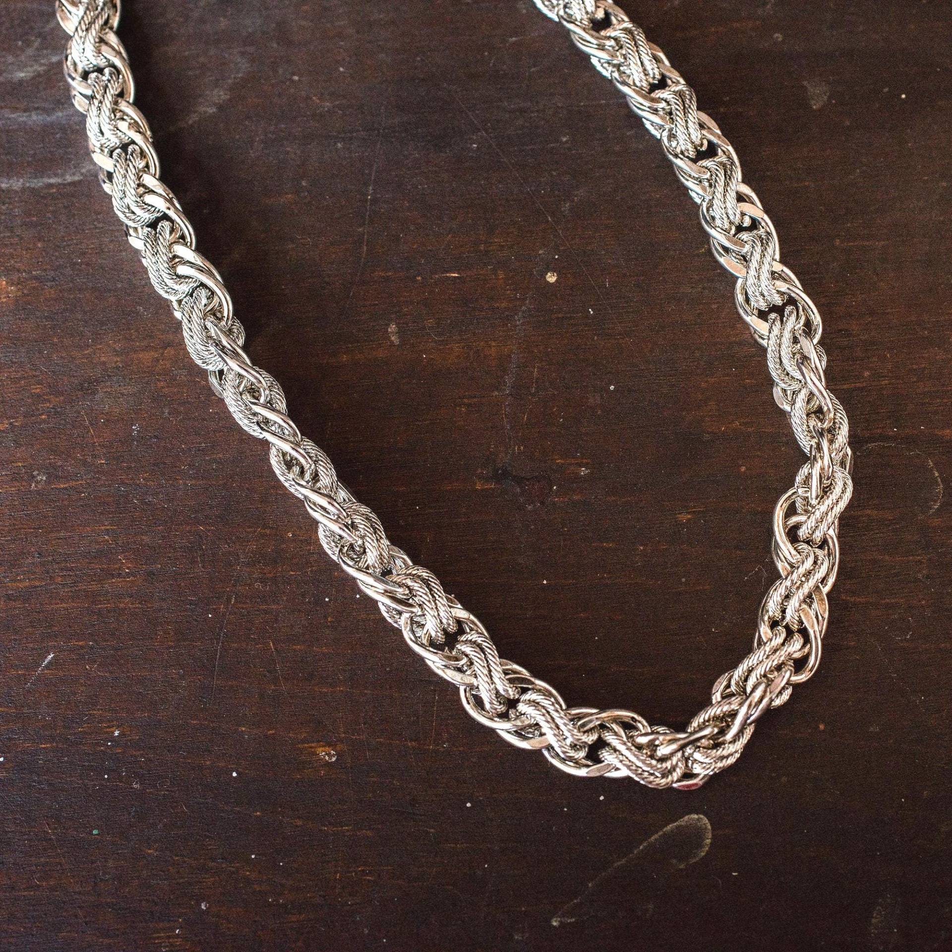 Vintage Oscar De La Renta Halskette Silber Ton Schwere Seil Kette Designer Antik Stil Schmuck Sperrig Für Frauen Vintage Oscar De La Renta Halskette Silber Ton Schwere Seil Kette Designer Antik Stil Schmuck Sperrig Für Frauen von PVDVintageJewelry