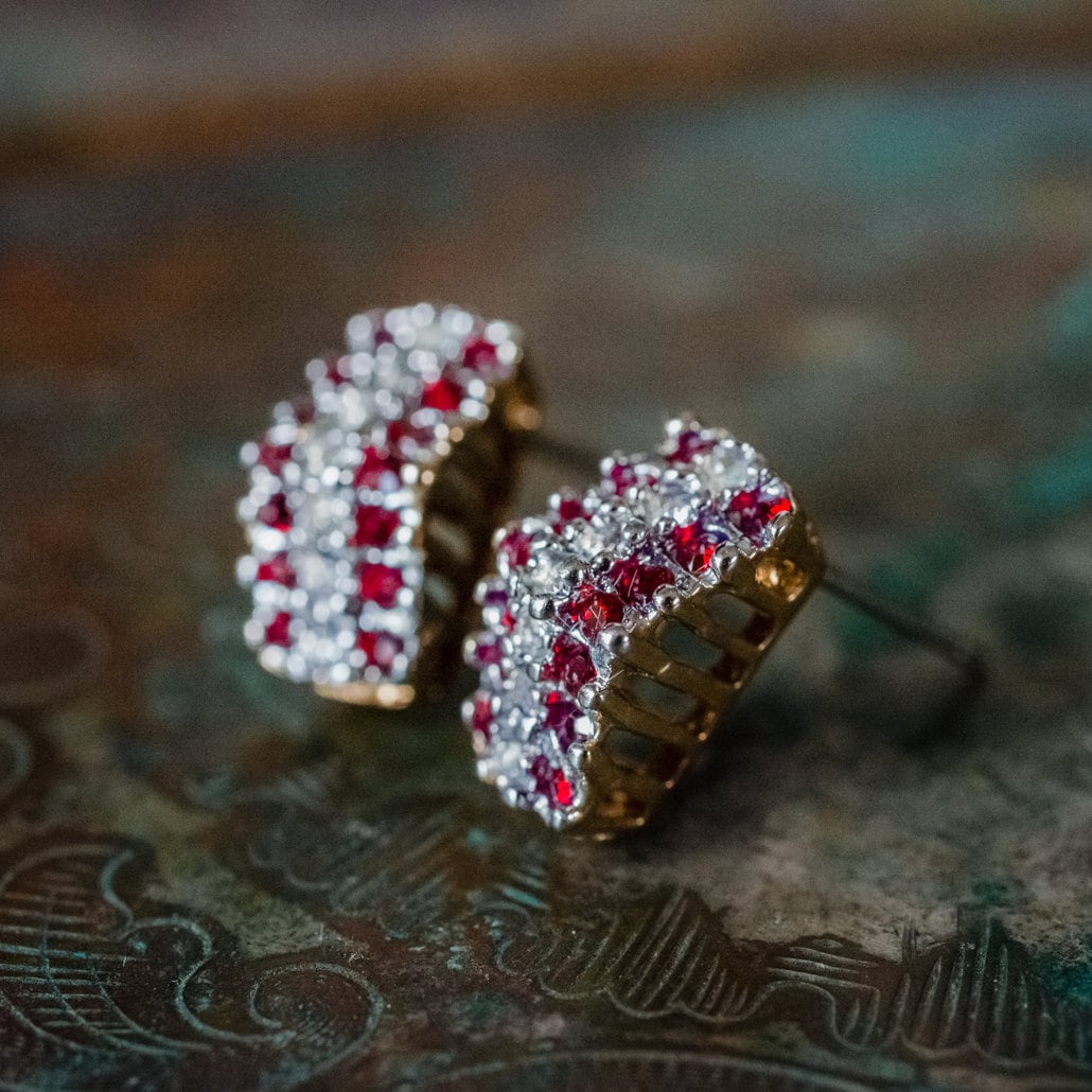 Vintage Rubin Swarovski Kristall Ohrringe 18K Gold Galvanisierte Beiträge Antike Rubine Schmuck Für Frauen Vintage Rubin Swarovski Kristall Ohrringe 18K Gold Galvanisierte Beiträge Antike Rubine Schmuck Für Frauen von PVDVintageJewelry