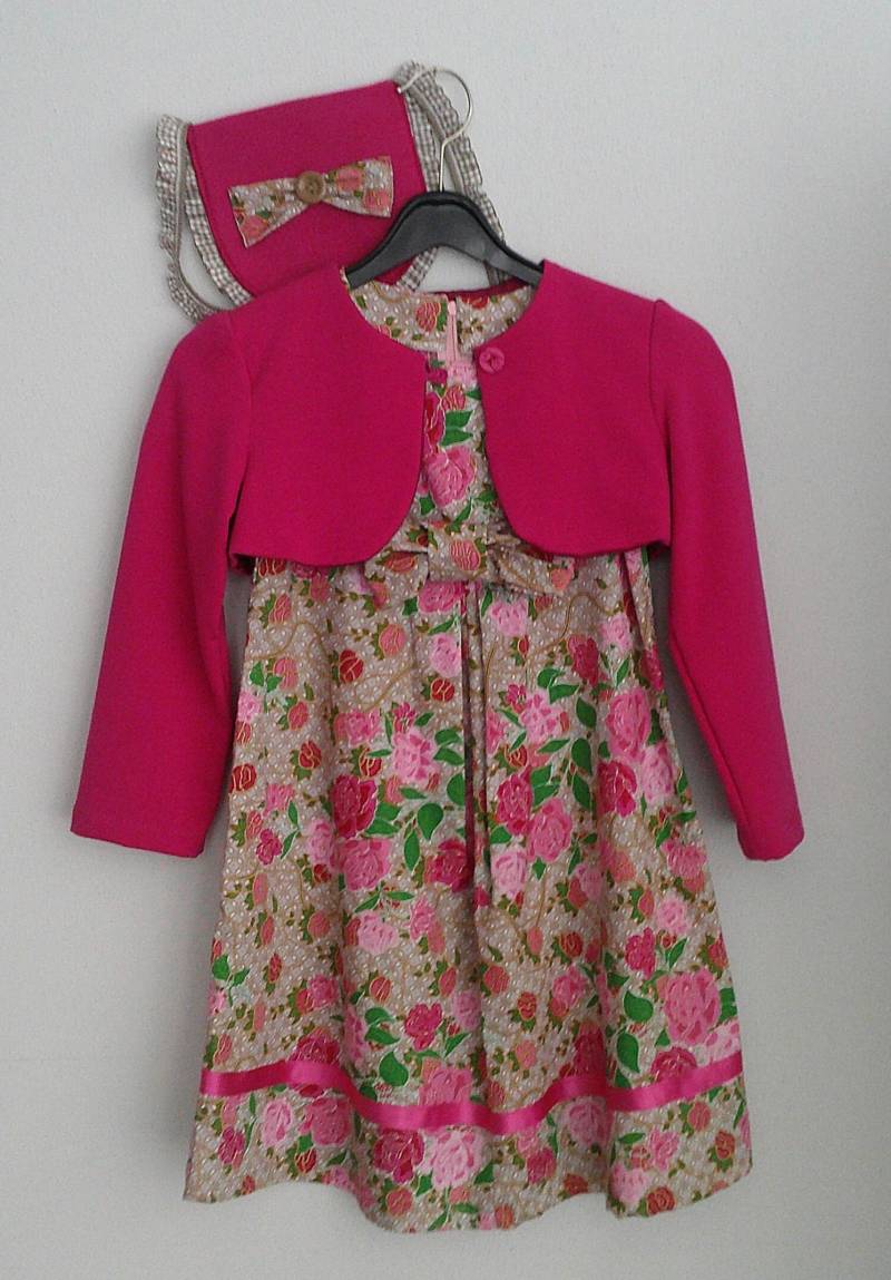 Süßes Mädchenkleid Mit Jacke Und Kleinem Täschen Gr. 116 Süßes Mädchenkleid Mit Jacke Und Kleinem Täschen Gr. 116 von PaBlDesigns