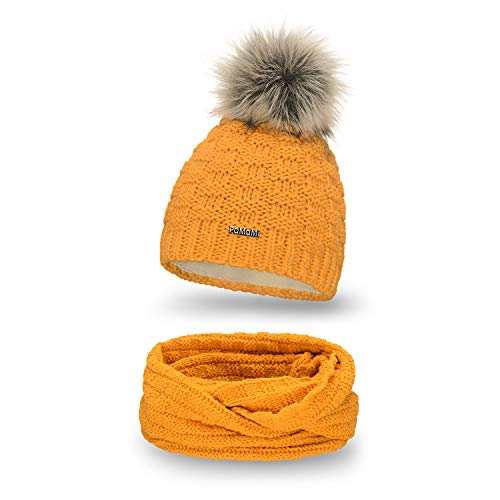 PaMaMi Essential Winter Set Mütze und Schal für Damen | Honig | Strickmütze Beanie mit Fellbommel und Fleece Gefüttert | Stylish Loop Schlauchschal von PaMaMi
