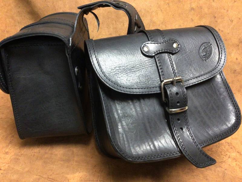 Cod. Bisaccia 101/Mod. Piccola Classic - 32 Liter Aus 3, 5/4 Mm Leder Unter Dem Sattel, Höhenverstellbar. Made in Italy von PachProduction