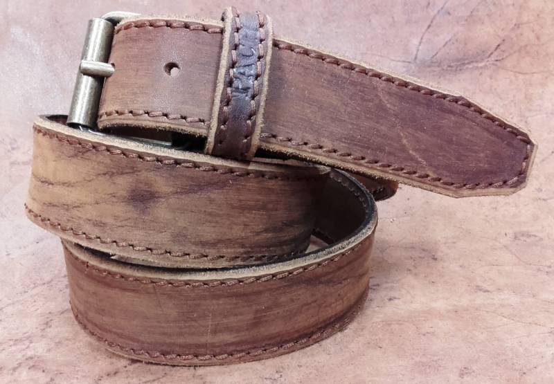 Mod. Vintage 04 Gürtel Aus Pflanzlich Gegerbtem Leder, Stärke 4 Mm. Breite cm. Hergestellt in Italien von PachProduction