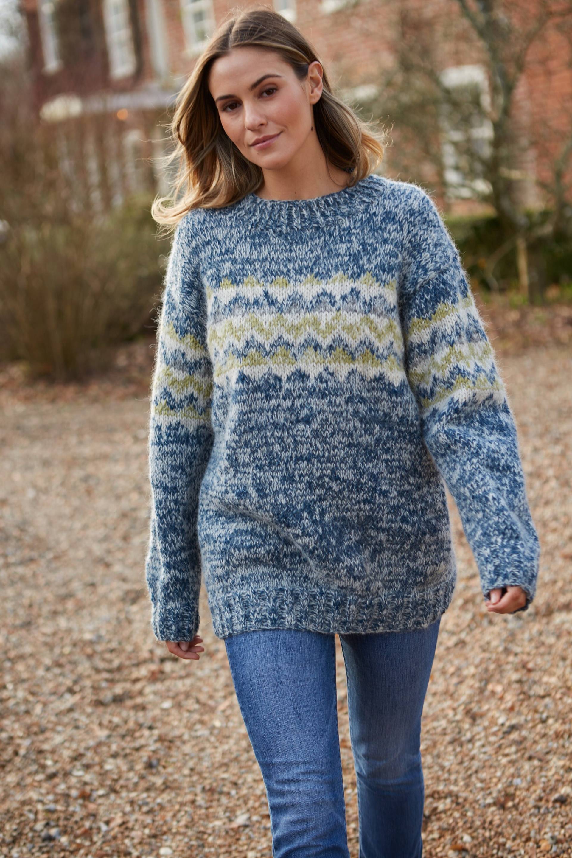 Gestrickter Damen Mohair Pullover in Petrol Blau - Grobstrick Fair Isle Muster Handgefertigter Weicher Bequemer Trade Pachamama von PachamamaWoollies