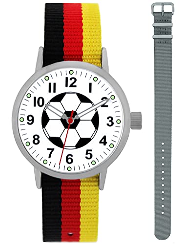 Pacific Time Kinder Armbanduhr Jungen Fußball Zeiger leuchten im Dunkeln 2 Wechsel Textilarmband Deutschland und grau Analog Quarz 87035 von Pacific Time