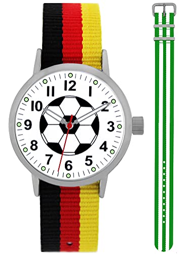 Pacific Time Kinder Armbanduhr Jungen Fußball Zeiger leuchten im Dunkeln 2 Wechsel Textilarmband Deutschland und grün Weiss Analog Quarz 87030 von Pacific Time