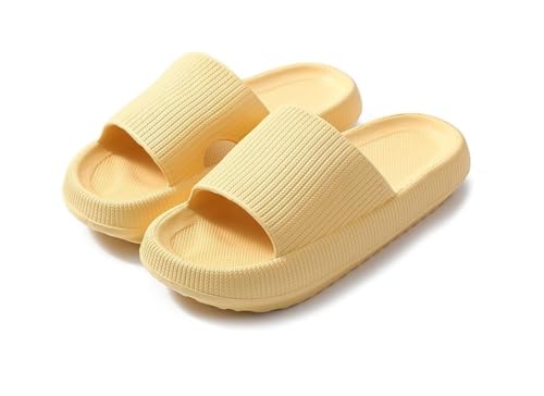 PacuM Sliders Women Men Cushiony Slippers, Slippers with Thick Outsole,Non Slip Quick Drying Shower Slides Bathroom Sandals (36/37EU,Yellow) von PacuM