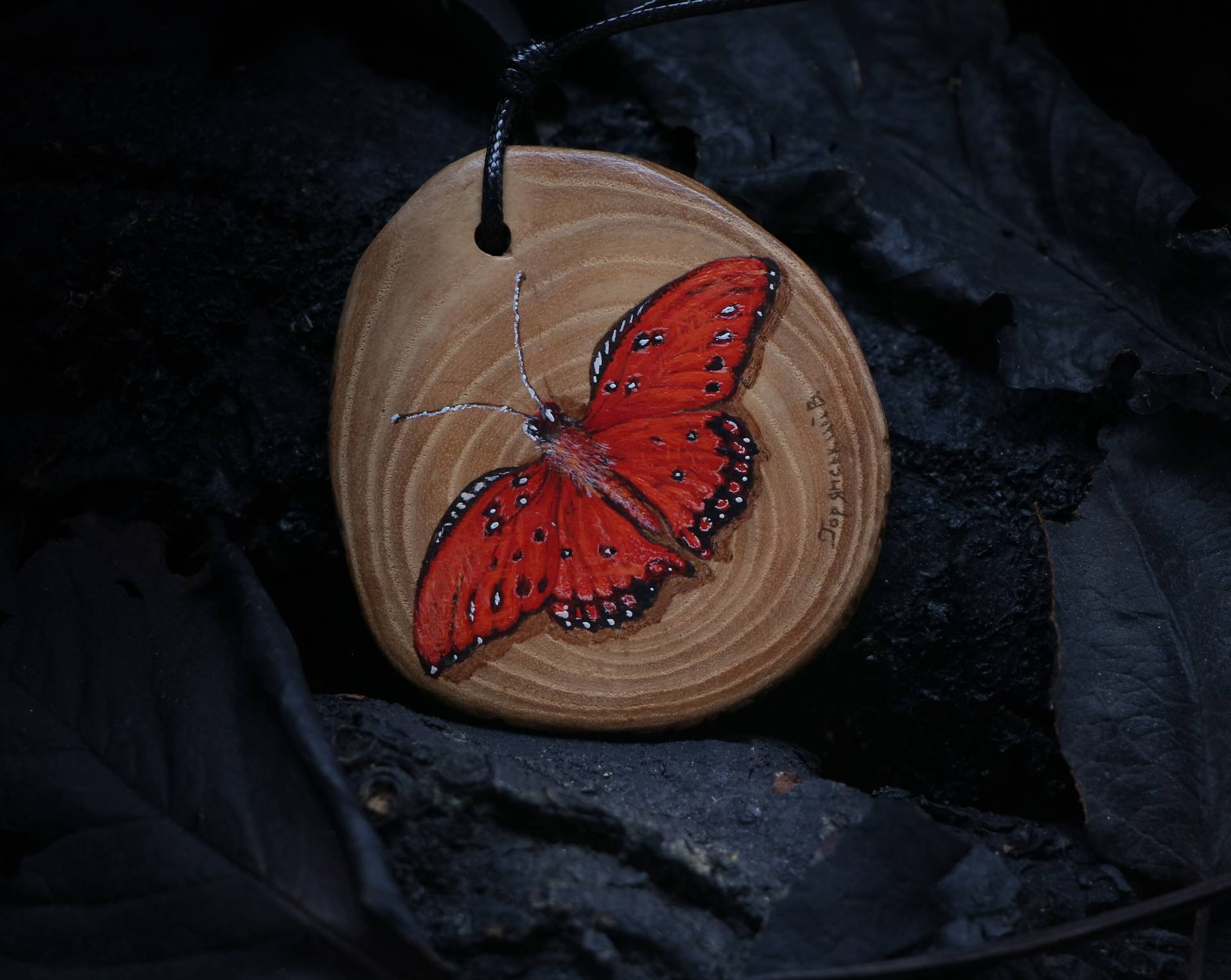 Anhänger Auf Holzbrett - Handgemachtes Ölgemälde Von Meister Gor Roter Schmetterling Anhänger Auf Holzbrett - Handgemachtes Ölgemälde Von Meister Gor Roter Schmetterling von PaganWorkshop