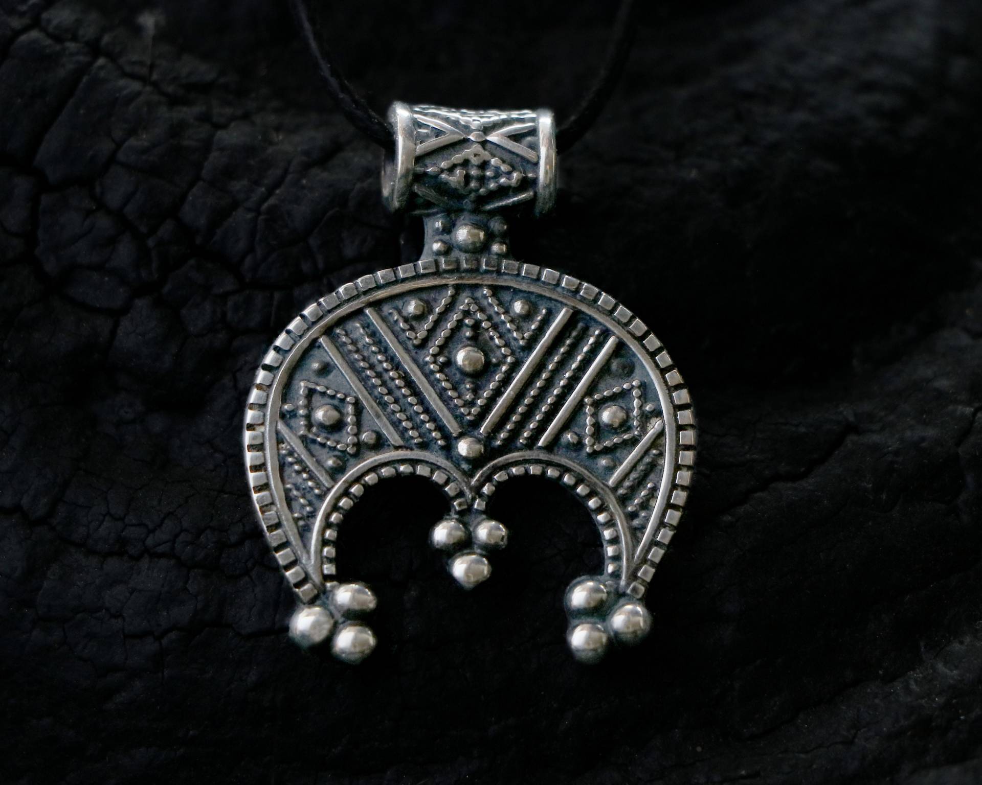 Halbmond Halskette - Auf Dem Kopf Stehender Mond Bronze 925 Sterling Silber Heideschmuck Halbmond Halskette - Auf Dem Kopf Stehender Mond Bronze 925 Sterling Silber Heideschmuck von PaganWorkshop