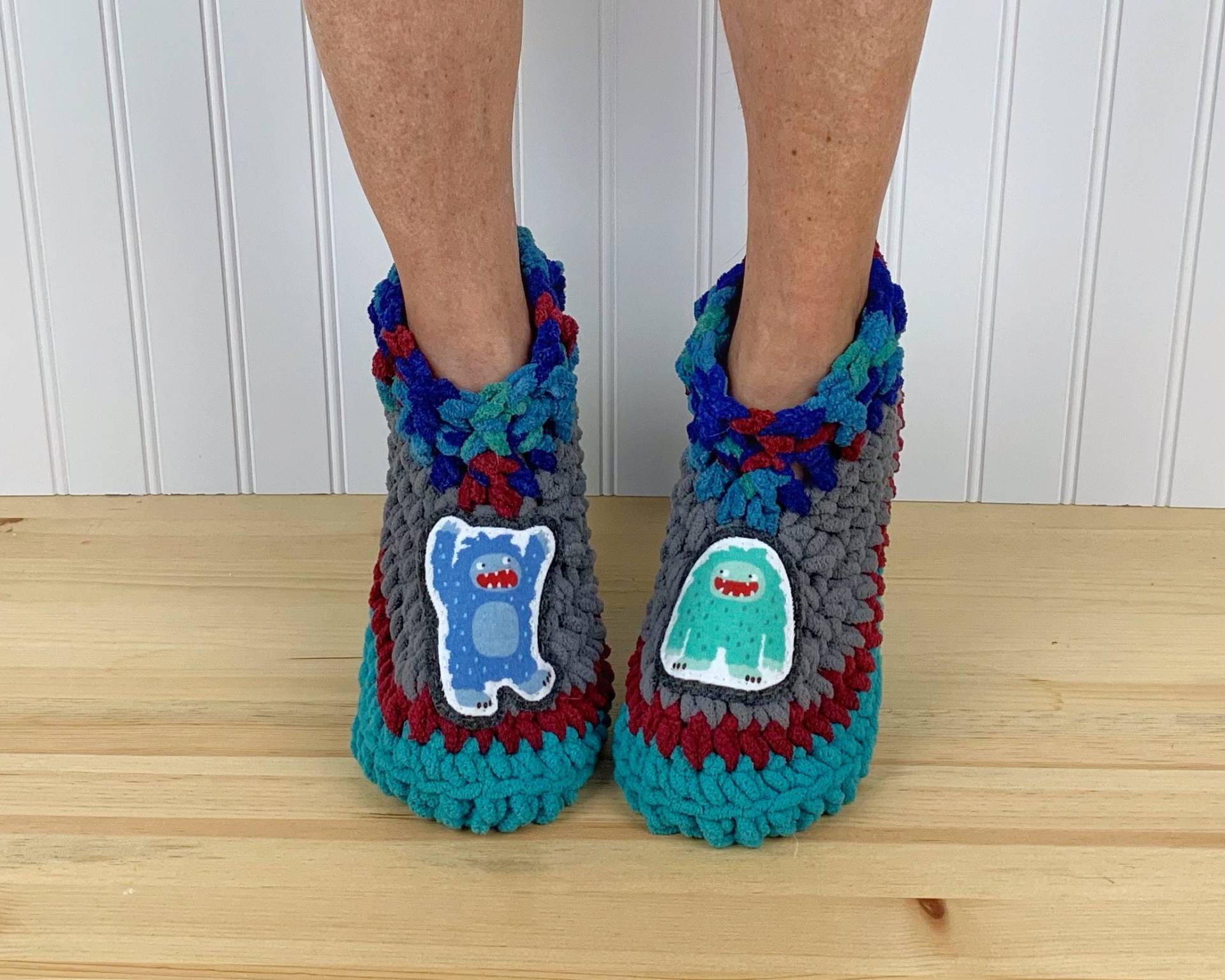 Kuschelige Hausschuhe - Blaue Chenille Hygge Get Well Care Paket Neuropathie Crps Fuß Schmerzlinderung Kuschelige Hausschuhe - Blaue Chenille Hygge Get Well Care Paket Neuropathie Crps Fuß Schmerzlinderung von PahhhsSlipperShop