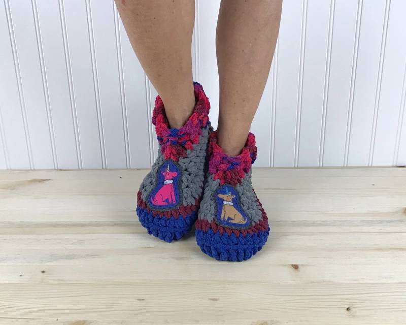 Spaß Unidog Hausschuhe - Gemütliche Chenille Hund Slipper Socken Hygge Erhalten Gut Pflege Paket Neuropathie Crps Fuß Schmerzlinderung Spaß Unidog Hausschuhe - Gemütliche Chenille Hund Slipper Socken Hygge Erhalten Gut Pflege Paket Neuropathie Crps Fuß Schmerzlinderung von PahhhsSlipperShop