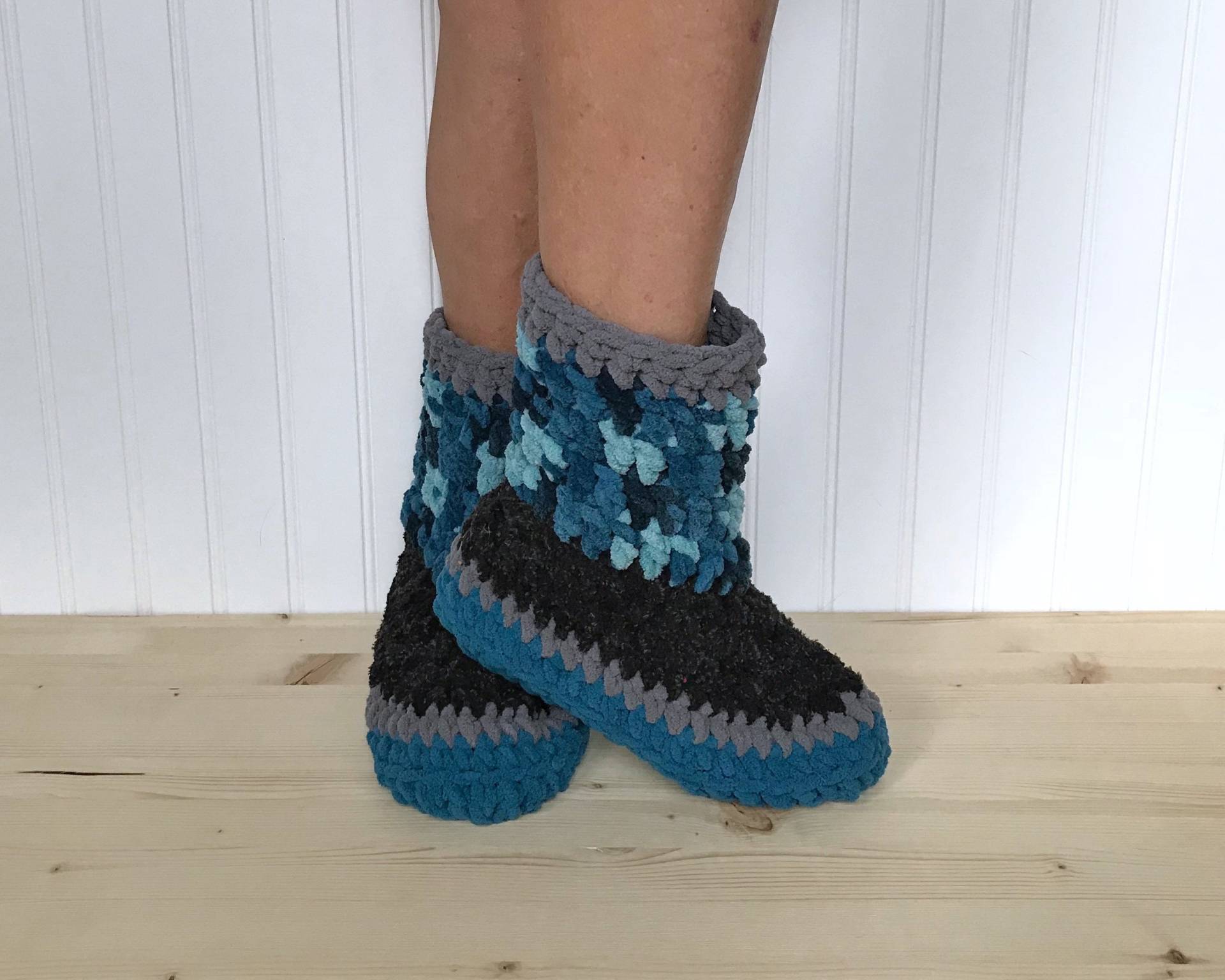 Teal High Top Fuzzy Hausschuhe - Kuschelige Chenille Slipper Socken Weiche Ankle Boots Gute Besserung Pflegepaket Neurpathie Crps Fußschmerzlinderung Teal High Top Fuzzy Hausschuhe - Kuschelige Chenille Slipper Socken Weiche Ankle Boots Gute Besserung Pflegepaket Neurpathie Crps Fußschmerzlinderung von PahhhsSlipperShop
