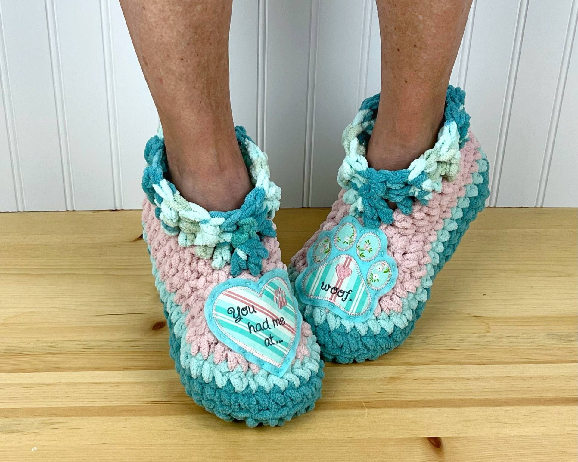 You Hard Me At Woof Hundefotos - Geschenk Für Haustier- & Hundeliebhaber Kuschelige Chenille-Hausschuh-Socken Gute Besserung You Hard Me At Woof Hundefotos - Geschenk Für Haustier- & Hundeliebhaber Kuschelige Chenille-Hausschuh-Socken Gute Besserung von PahhhsSlipperShop