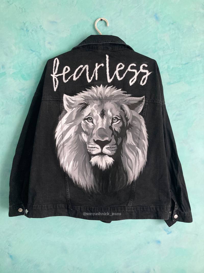 Handbemalte Jeansjacke von PaintMyJacket