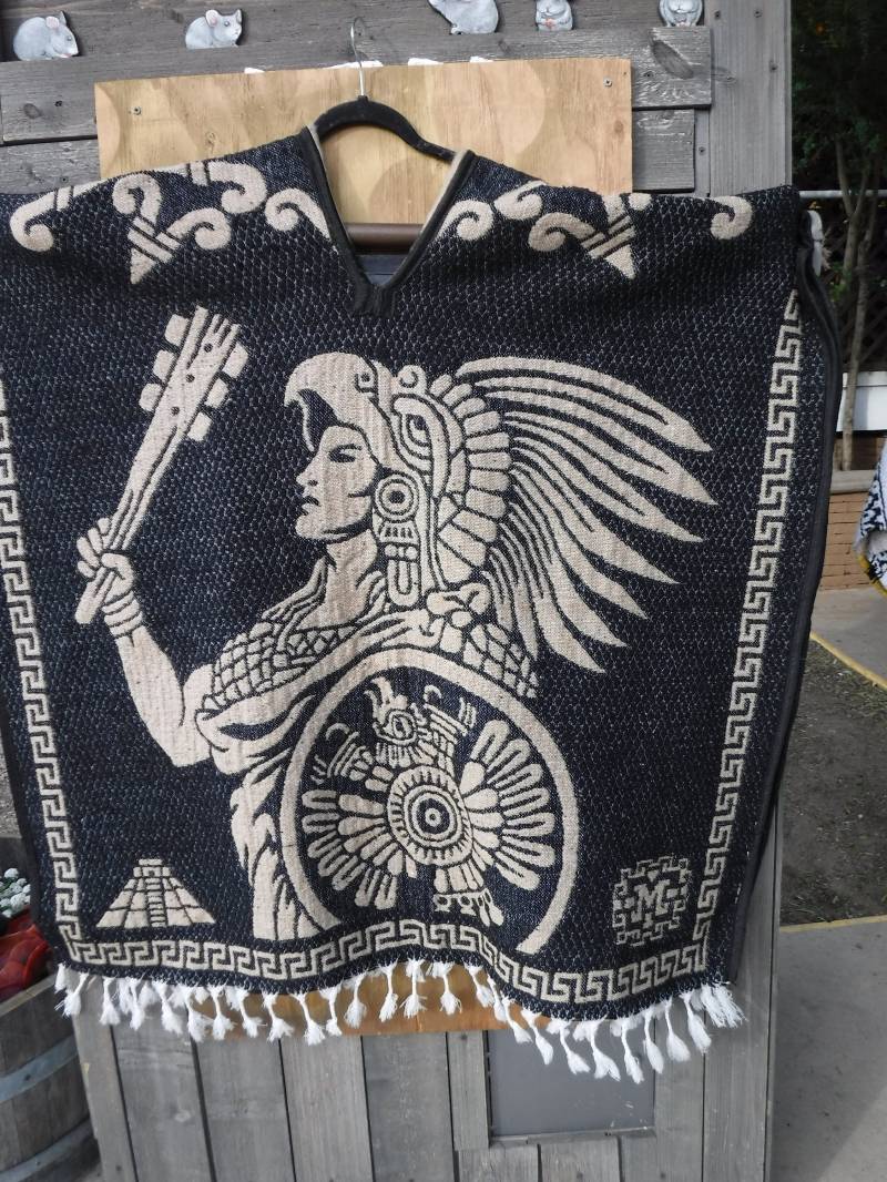 Wende-Azteken Krieger Poncho Schwer, Warm, Naturfasern von Pakidermoscorner