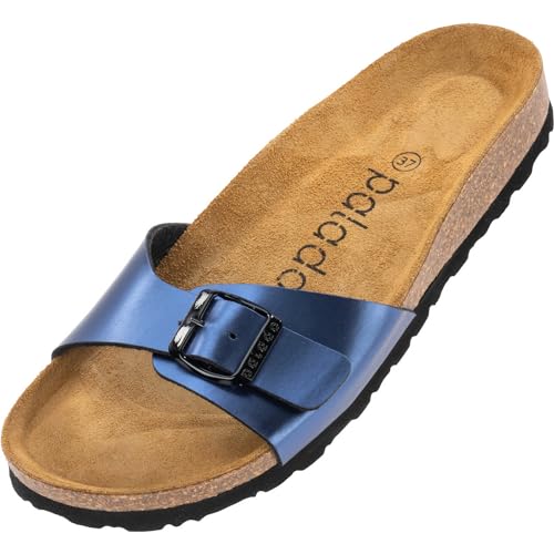 Palado Damen Pantoletten Malta - elegante Sandalen mit verstellbarem Riemen - Hausschuhe für Frauen mit Kork-Fussbett - Sandaletten mit Natur Leder-Laufsohle Metallic Blau 38 EU von Palado