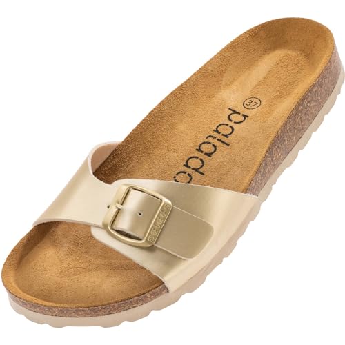 Palado Damen Pantoletten Malta - elegante Sandalen mit verstellbarem Riemen - Hausschuhe für Frauen mit Kork-Fussbett - Sandaletten mit Natur Leder-Laufsohle Lack Creme Gold 37 EU von Palado