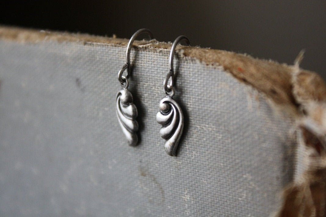 Jugendstil Ohrringe Jugendstil Ohrringe von PaleMuseShop