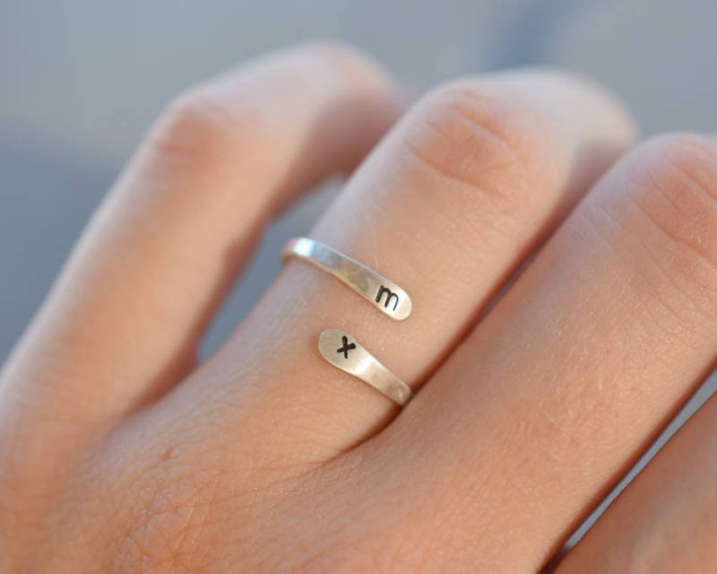 Personalisierter Sterling Silber Ring, Offener Verstellbarer Personalisierter Ring von PalidouCreations