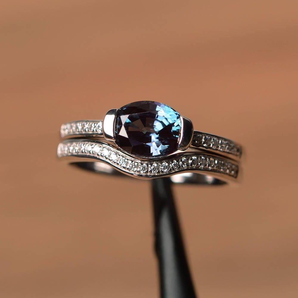 Alexandrit Ring Verlobungsring Ovalschliff Edelstein Sterling Silber Juni Geburtsstein Braut-Sets von PalmaryJewelry