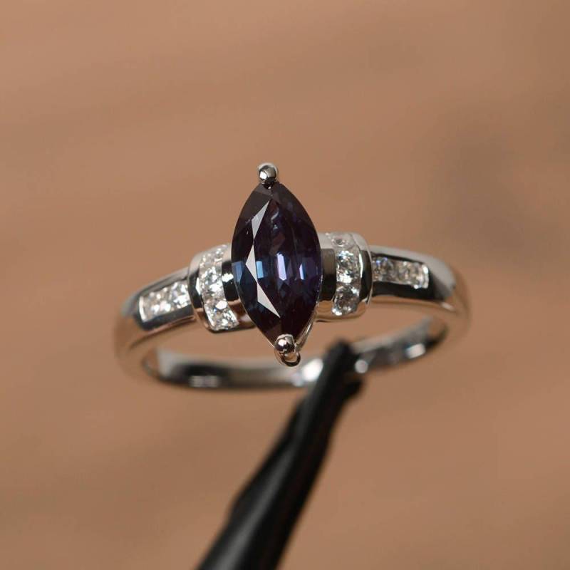 Alexandrit Ring Versprechen Juni Geburtsstein Marquise Schliff Farbe Wechselnden Edelstein Sterling Silber von PalmaryJewelry