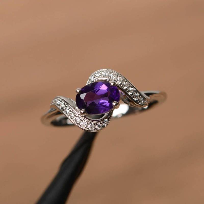 Amethyst Ring Hochzeit Februar Geburtsstein Ovalschliff Lila Edelstein Sterling Silber Amethyst Ring Hochzeit Februar Geburtsstein Ovalschliff Lila Edelstein Sterling Silber von PalmaryJewelry
