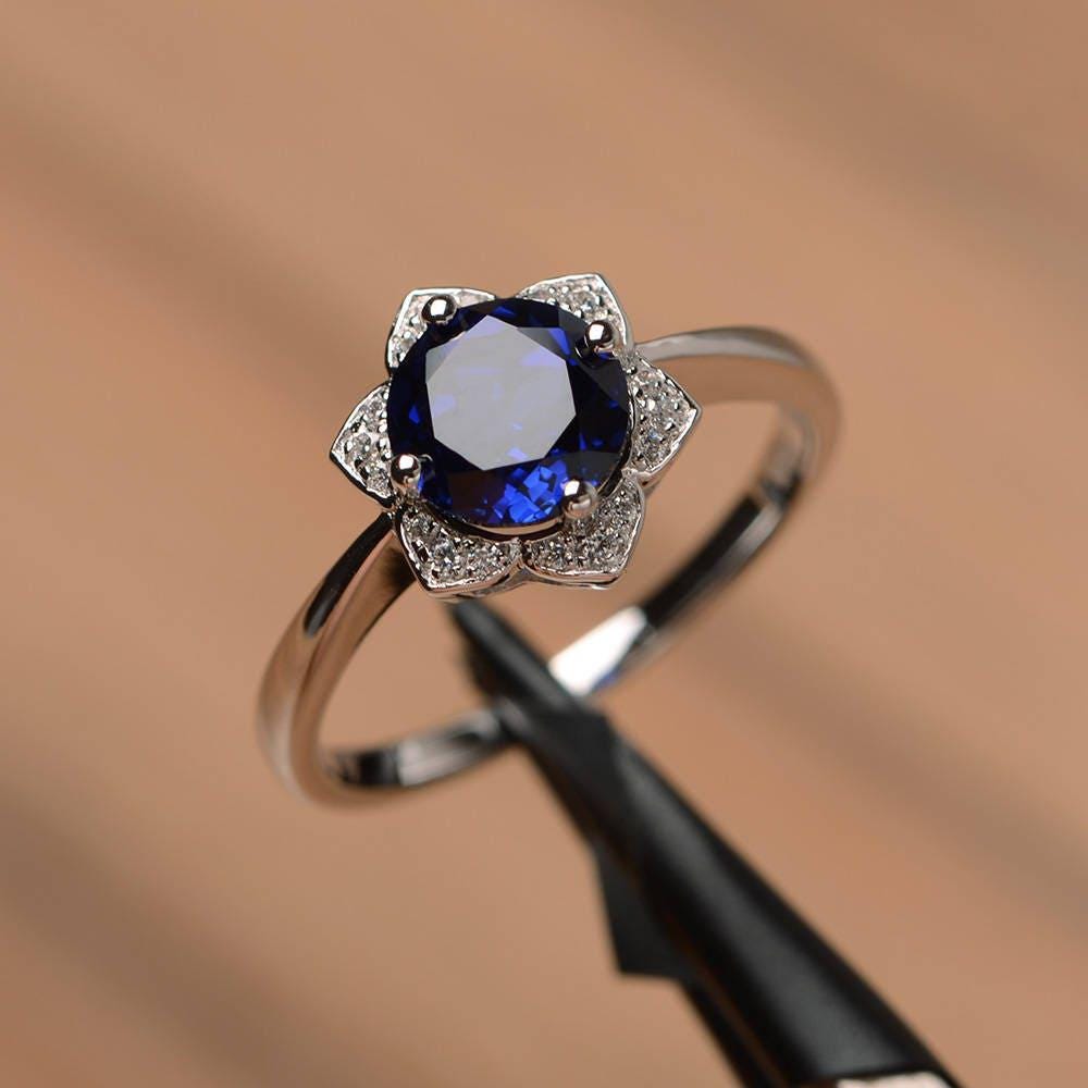 Blau Saphir Hochzeit Verlobungsring Sterling Silber Blume Ring Rund Geschnitten September Geburtsstein von PalmaryJewelry