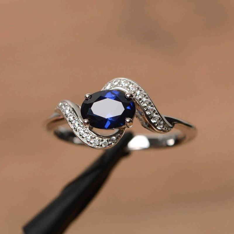 Blauer Saphir Ring September Geburtsstein Ovalschliff Edelstein Sterling Silber Verlobungsring Für Frauen von PalmaryJewelry