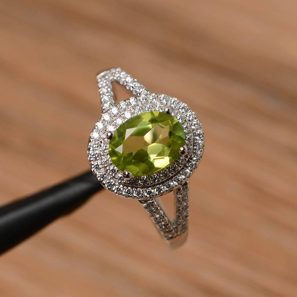 Doppel Halo Oval Verlobungsring Spaltschaft Peridot Ehering Sterling Silber August Geburtsstein von PalmaryJewelry
