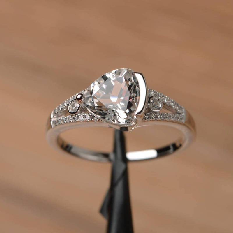 Echte Natürliche Weiße Topas Ring Verlobungsring Dreieck Geschnitten Massiven Sterling Silber von PalmaryJewelry