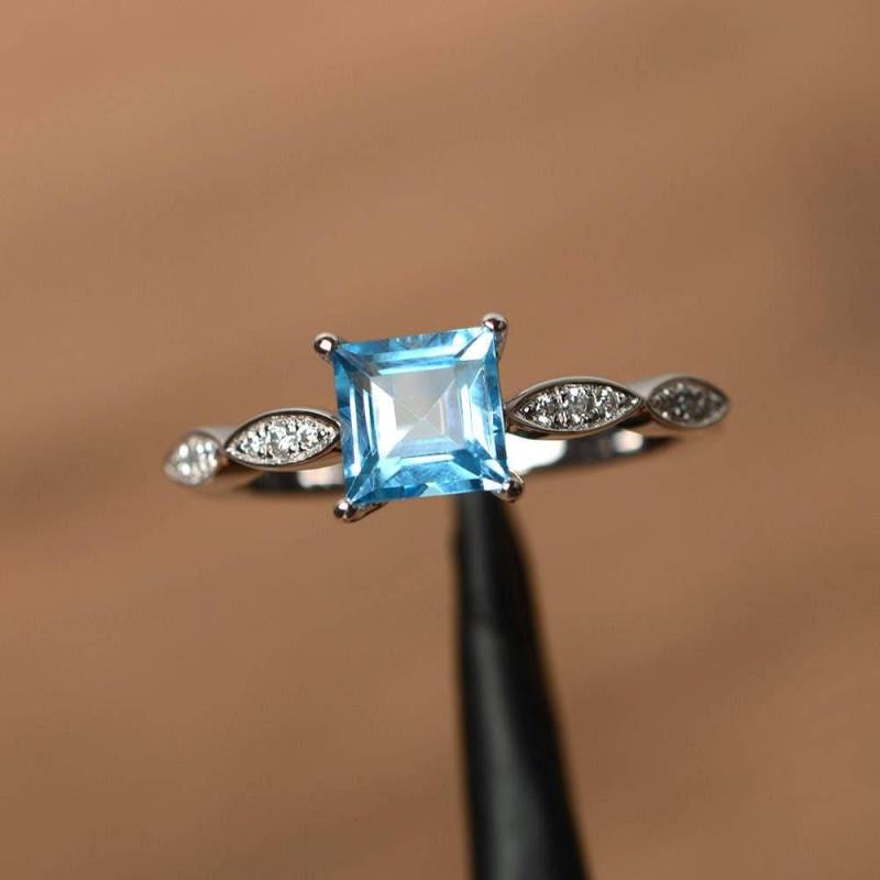 Echte Schweizer Blautopas Ringe Cocktailparty Blaue Edelstein Quadratschliff Silberringe von PalmaryJewelry