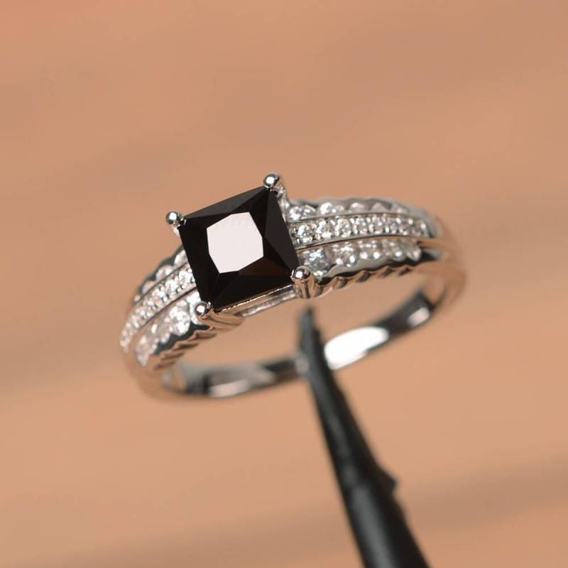 Edelstein Ring Natürliche Schwarze Spinell Princess Cut Edelsteine Sterling Silber von PalmaryJewelry